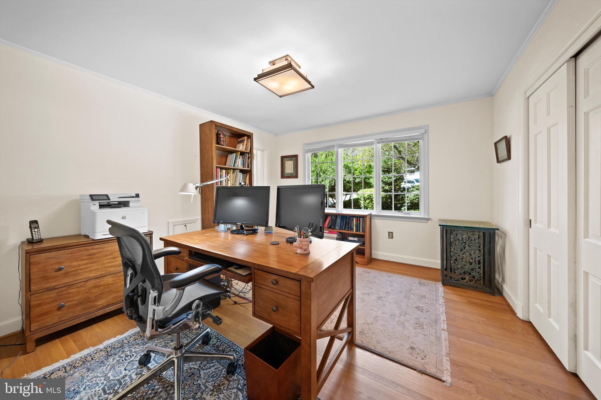 CONGRESSIONAL MANOR - Residential