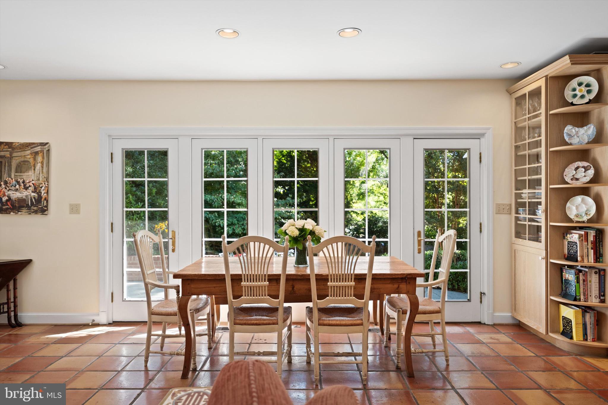 CONGRESSIONAL MANOR - Residential