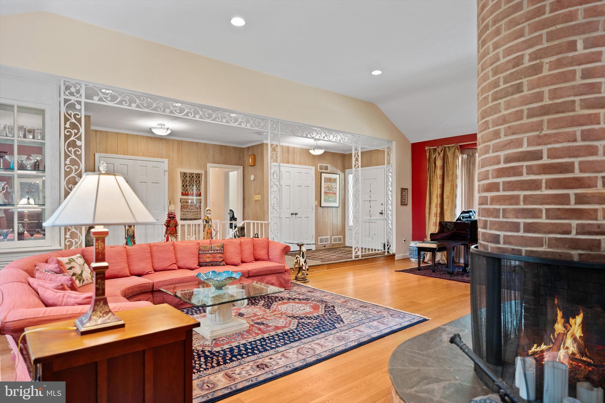 CONGRESSIONAL MANOR - Residential