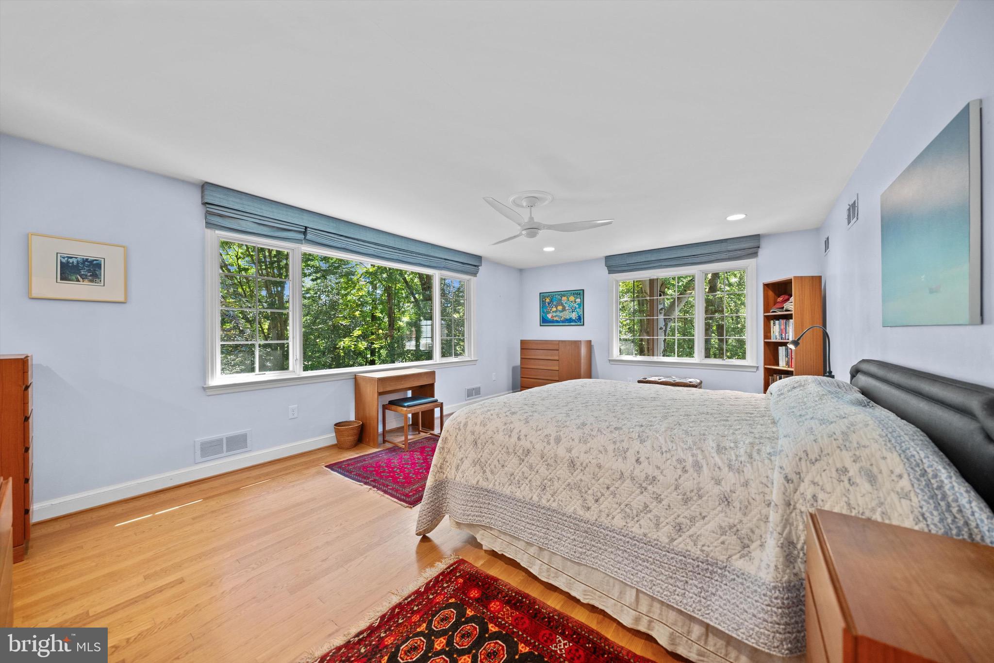 CONGRESSIONAL MANOR - Residential