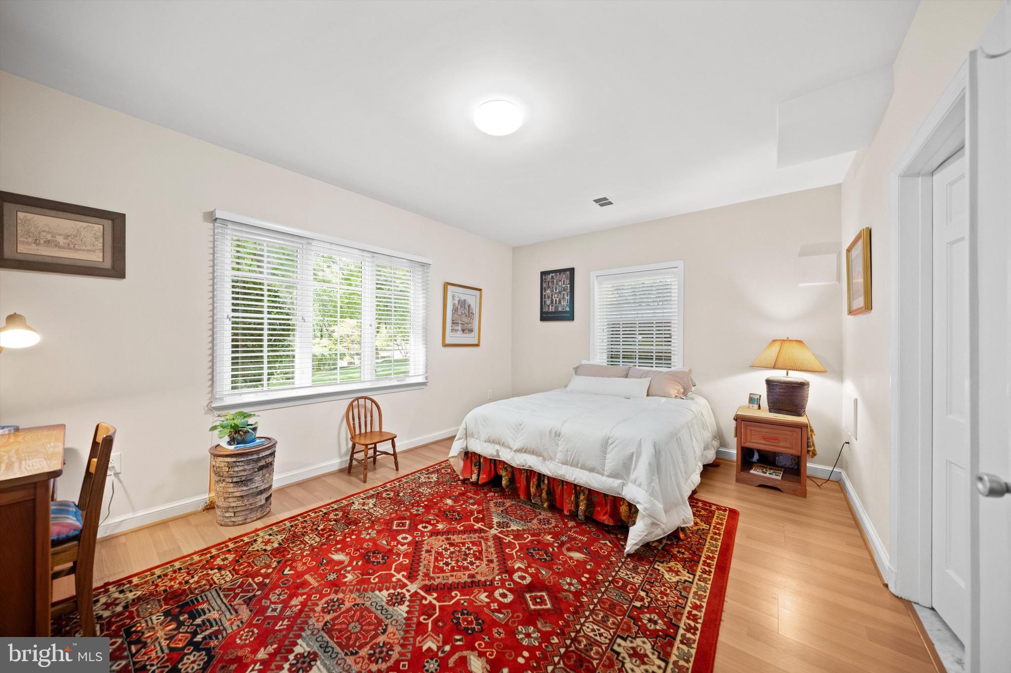 CONGRESSIONAL MANOR - Residential