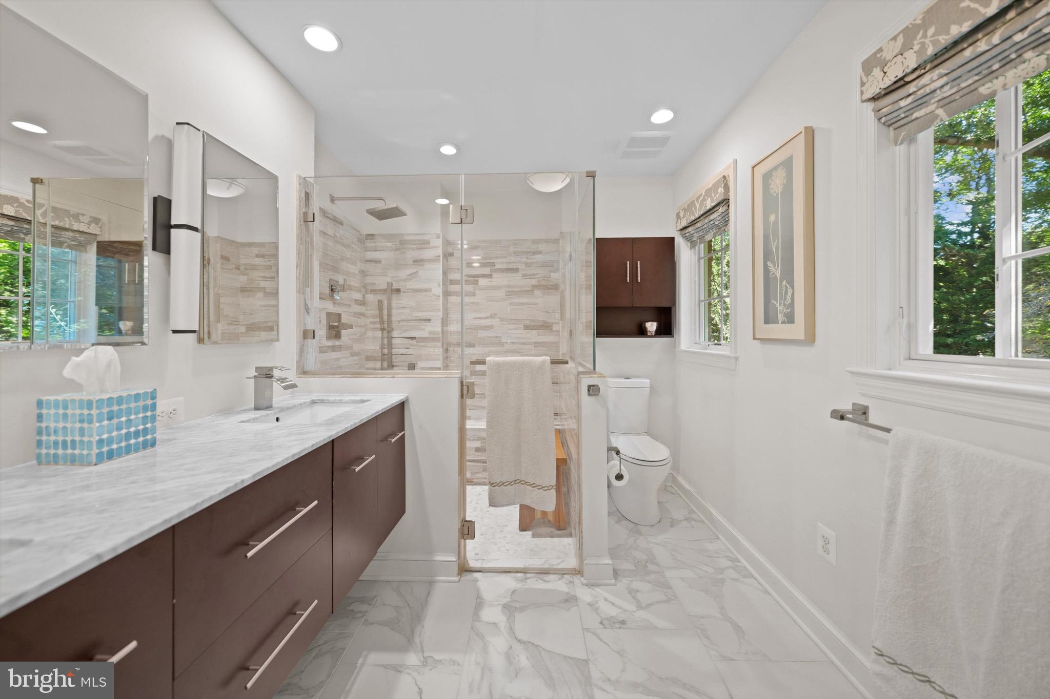 CONGRESSIONAL MANOR - Residential