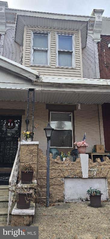 Townhouse For Sale - 424 S 54th Street<br/> PHILADELPHIA, PA 19143