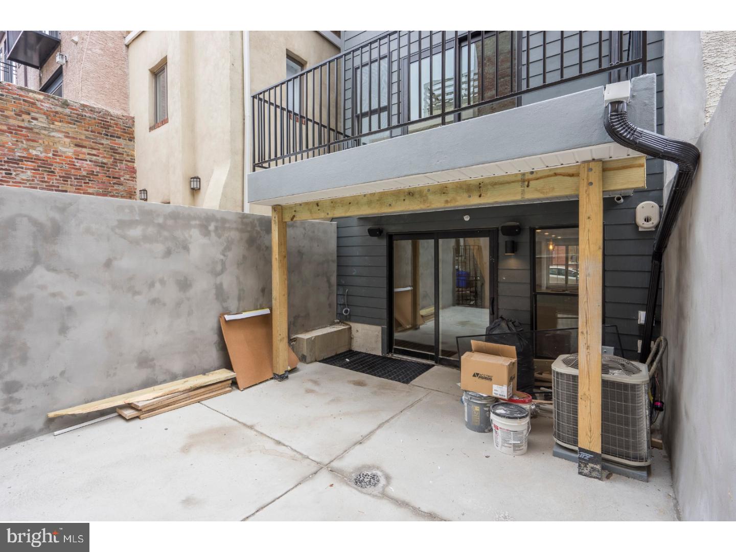 CENTER CITY - Residential Lease