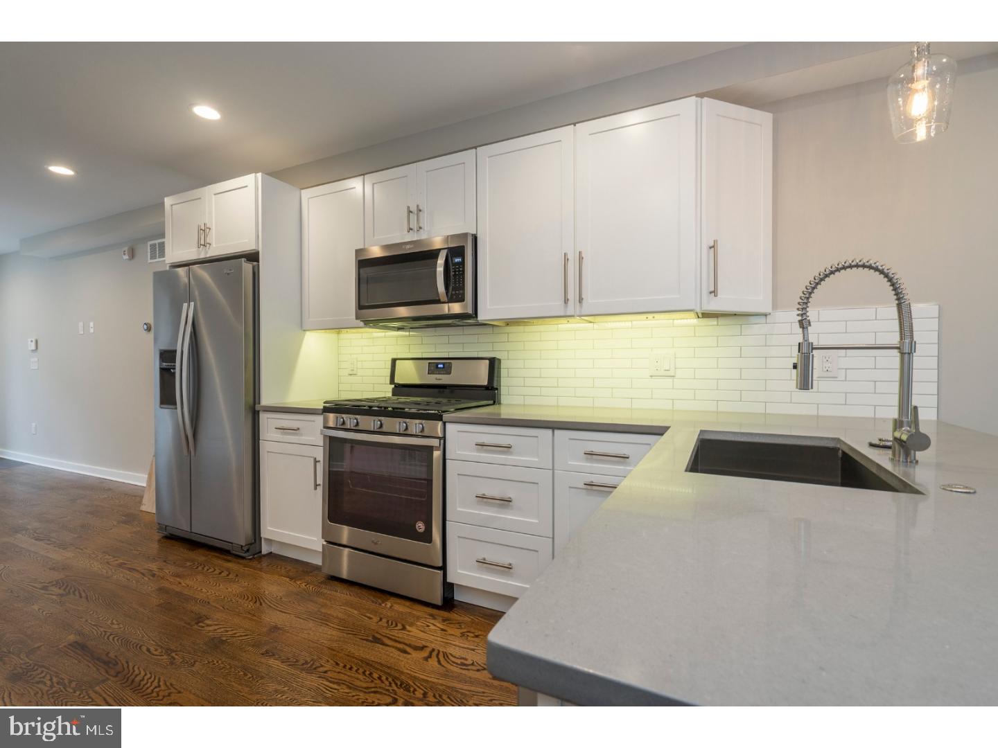 CENTER CITY - Residential Lease