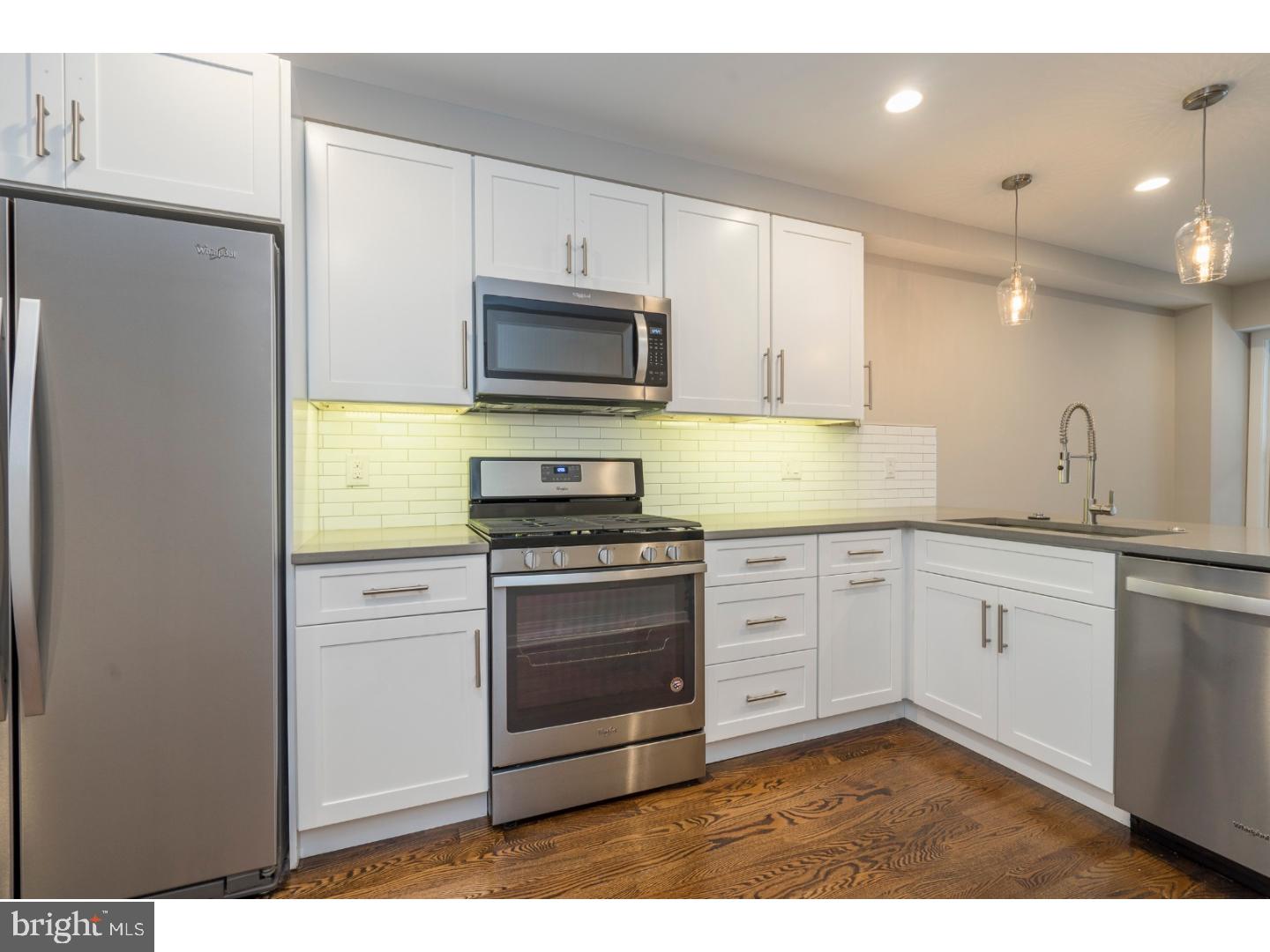 CENTER CITY - Residential Lease