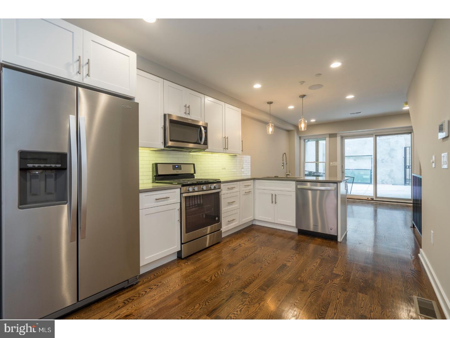 CENTER CITY - Residential Lease