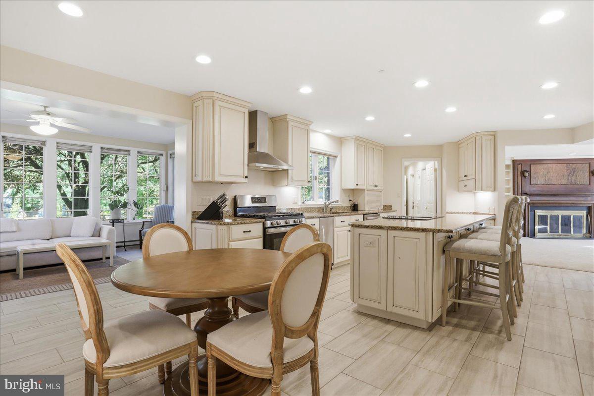 SPRING VALLEY - Residential