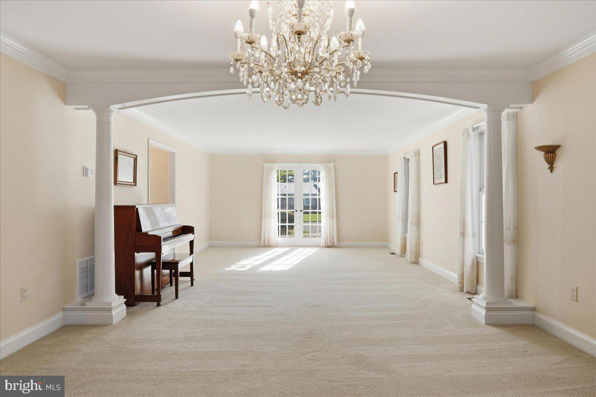 SPRING VALLEY - Residential