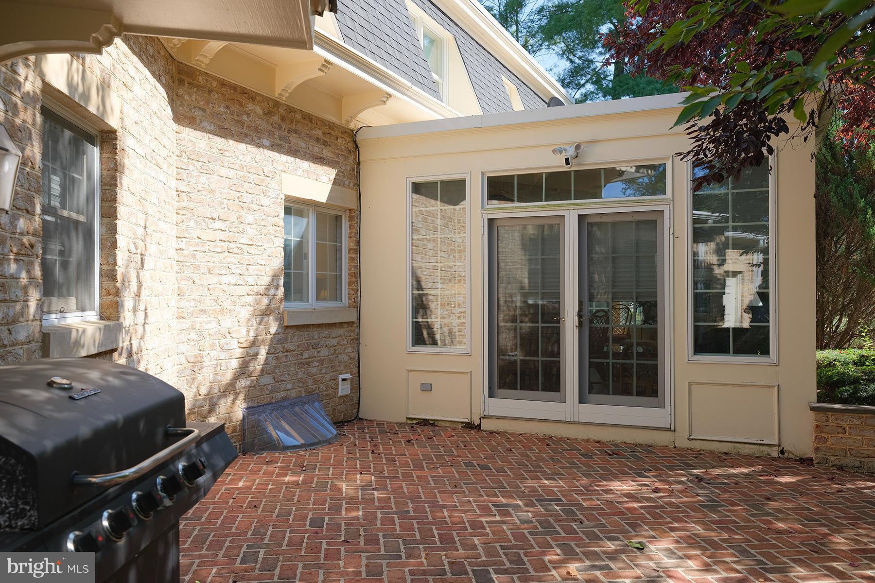 SPRING VALLEY - Residential