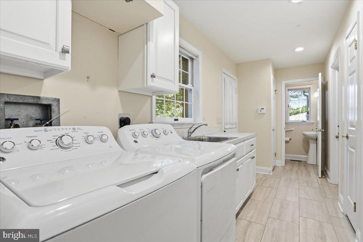 SPRING VALLEY - Residential