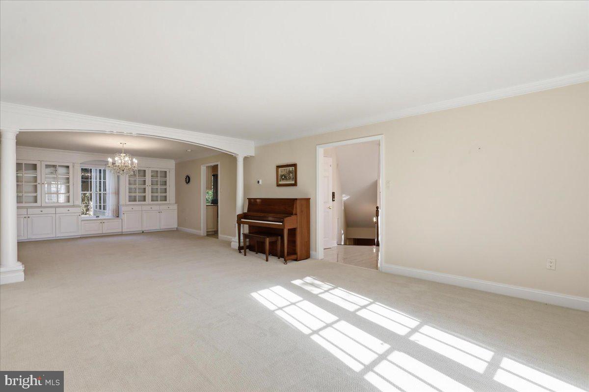 SPRING VALLEY - Residential