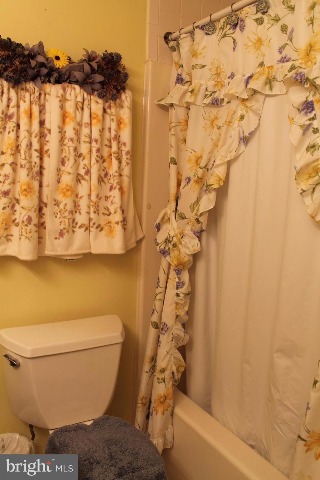 YORKSHIRE ACRES - Residential