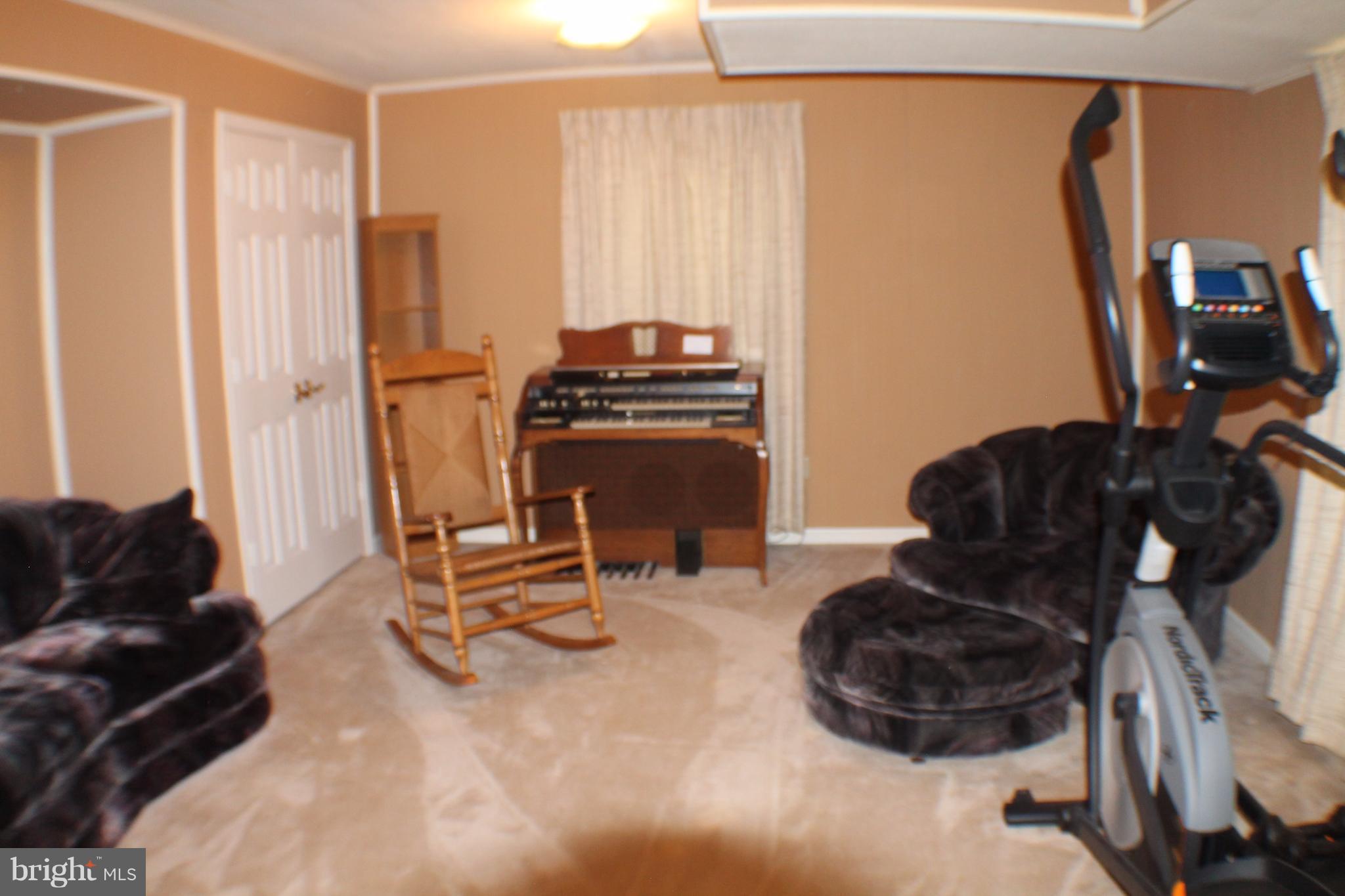 YORKSHIRE ACRES - Residential