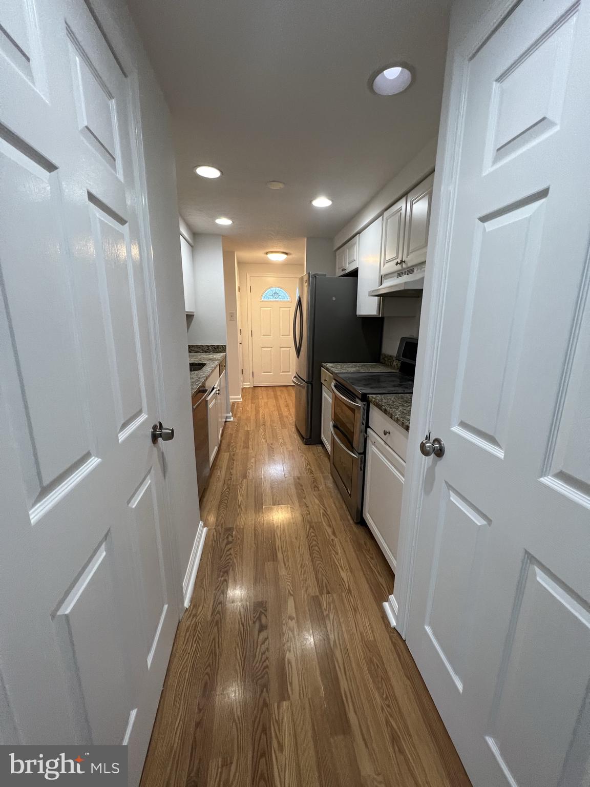 VILLAGE OF HICKORY RIDGE - Residential Lease