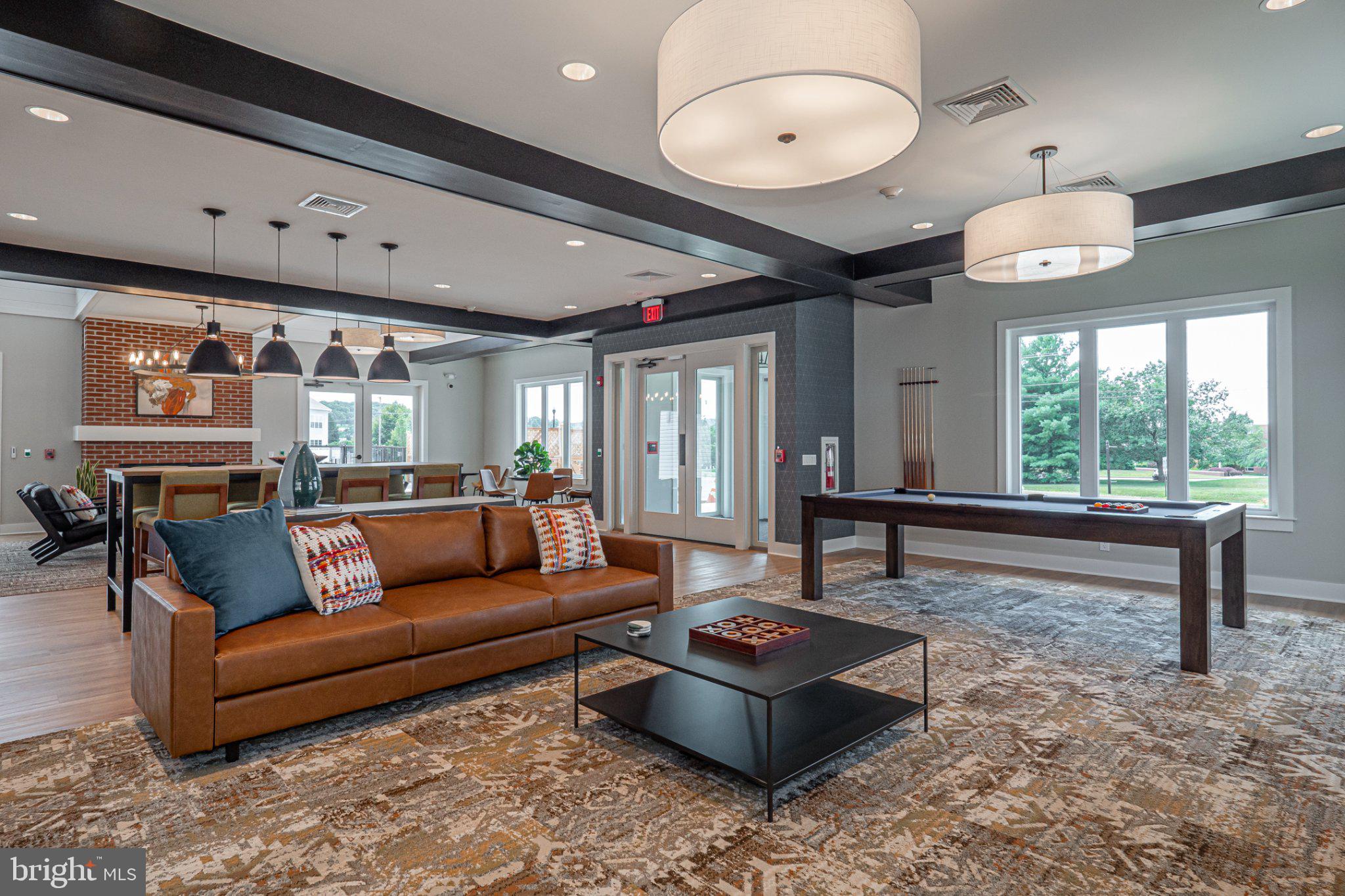 EAST VILLAGE - Residential