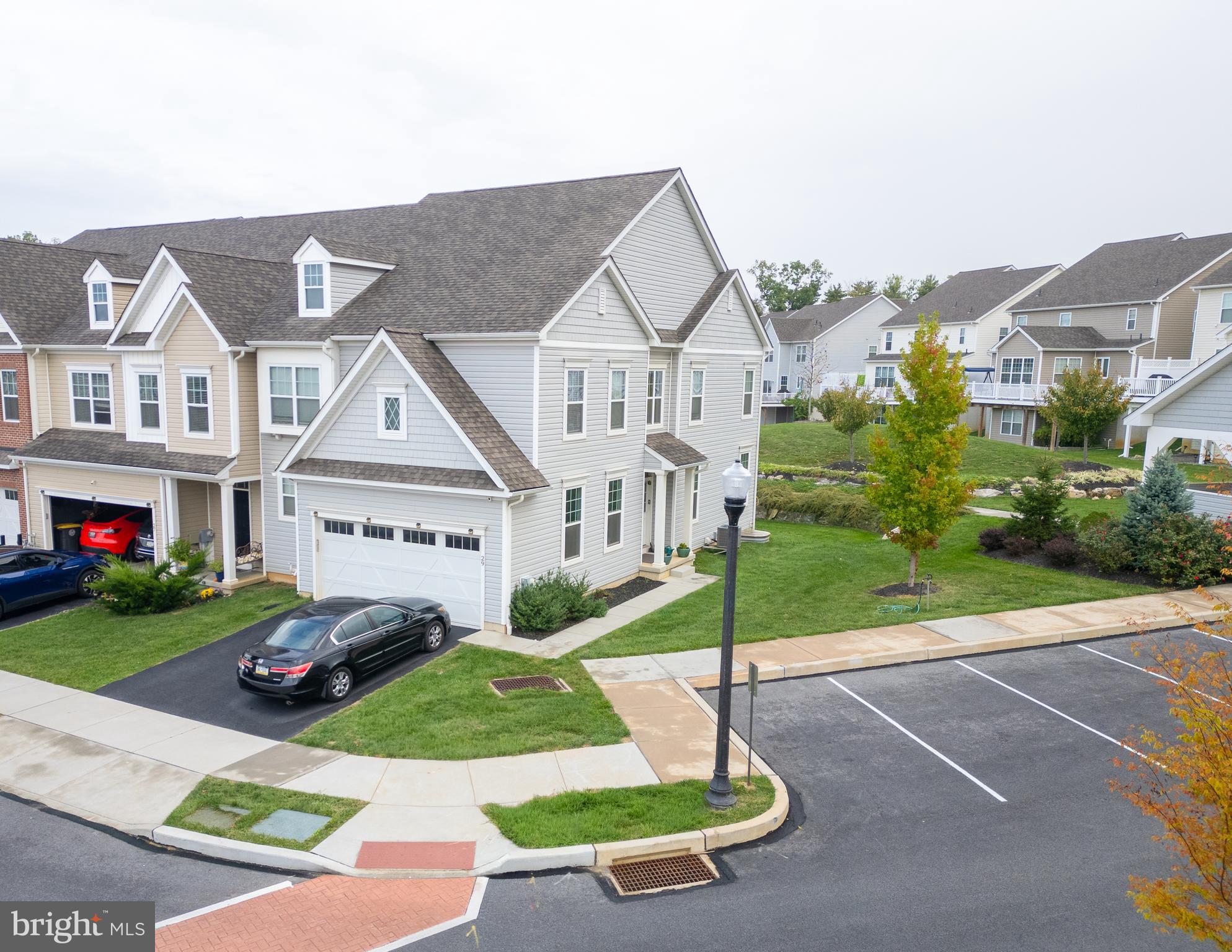 EAST VILLAGE - Residential