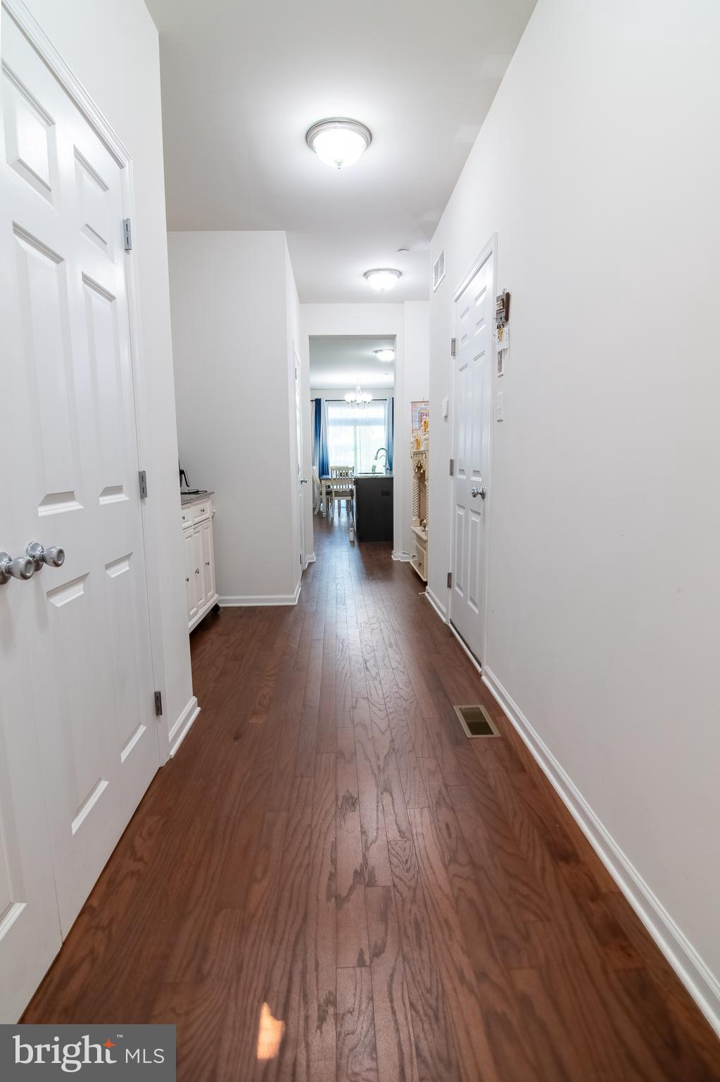 EAST VILLAGE - Residential