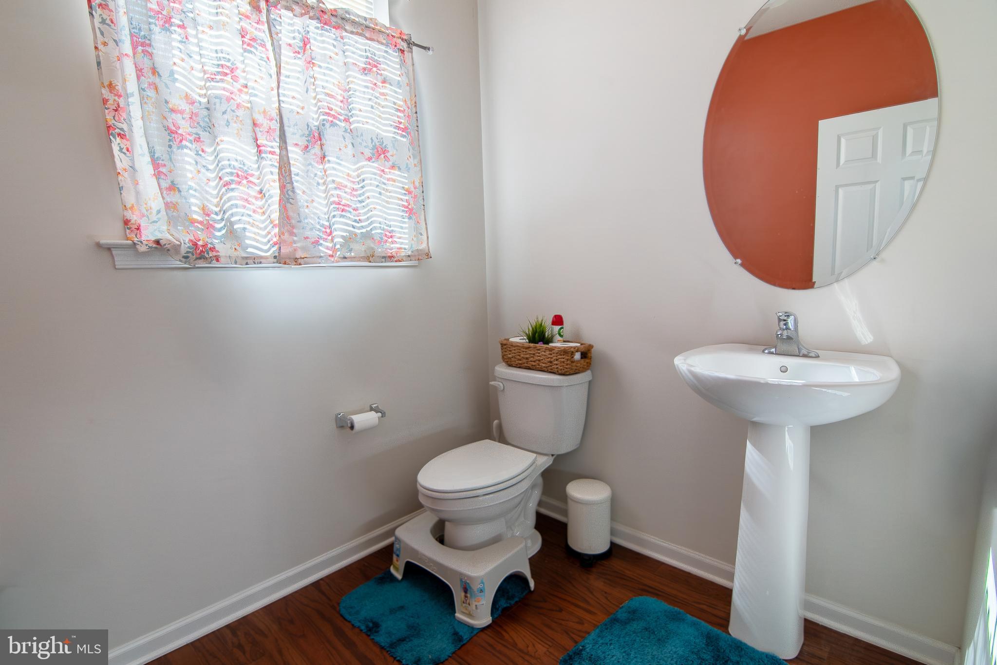 EAST VILLAGE - Residential