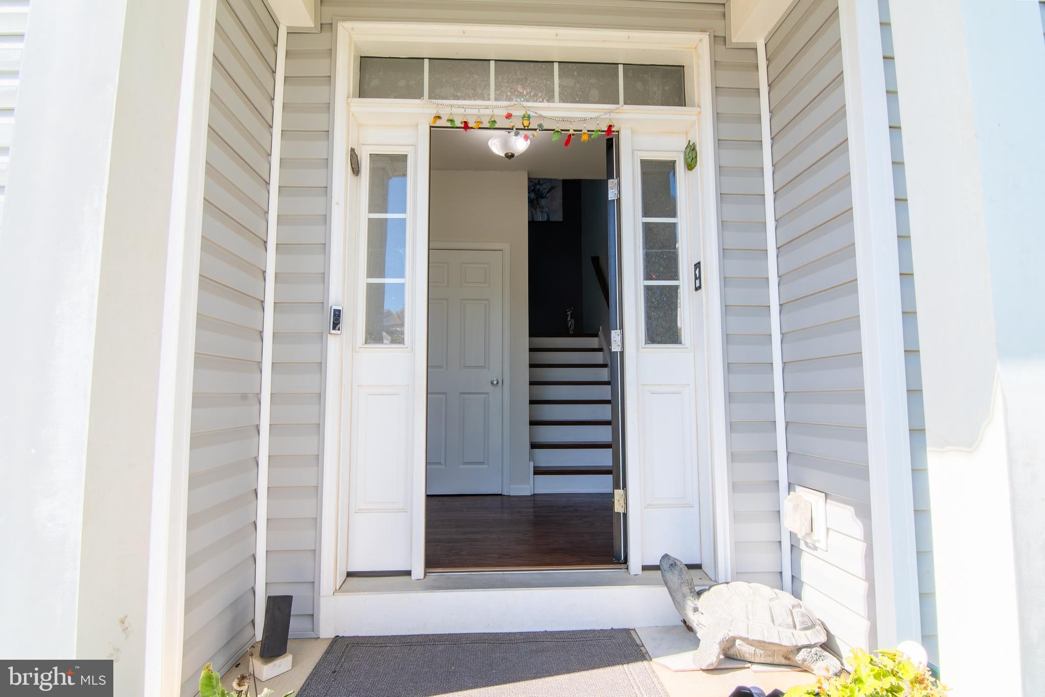 EAST VILLAGE - Residential