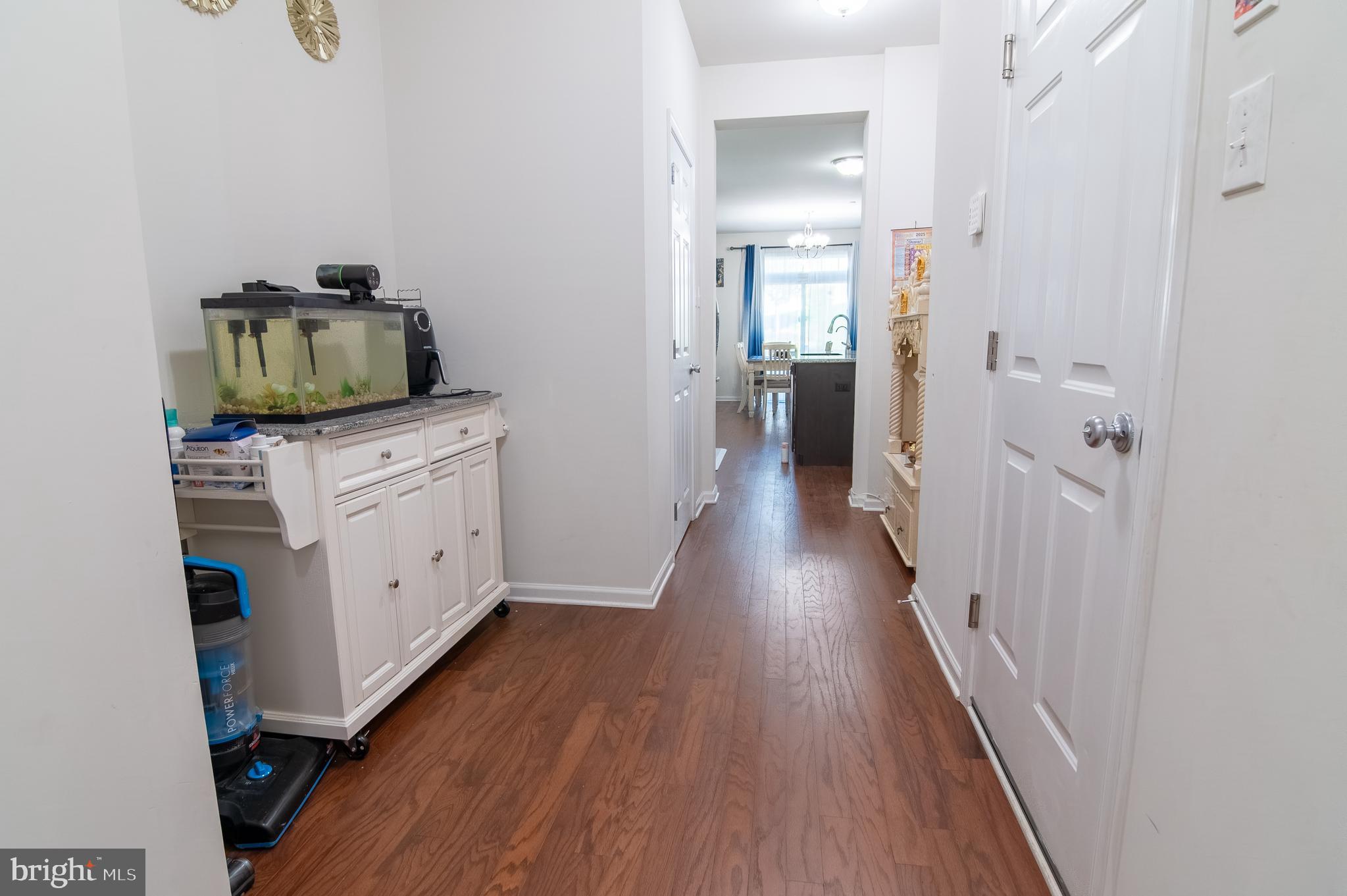 EAST VILLAGE - Residential