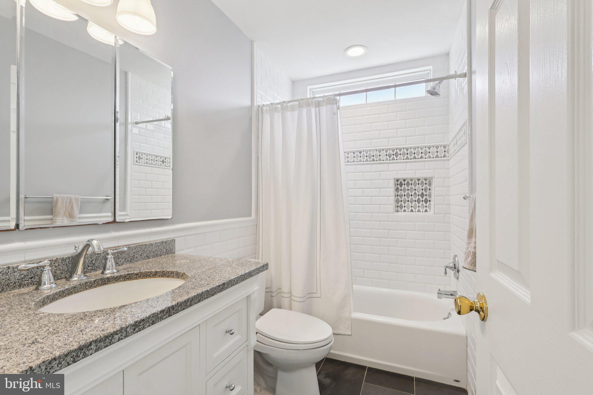 DOYLESTOWN HUNT - Residential