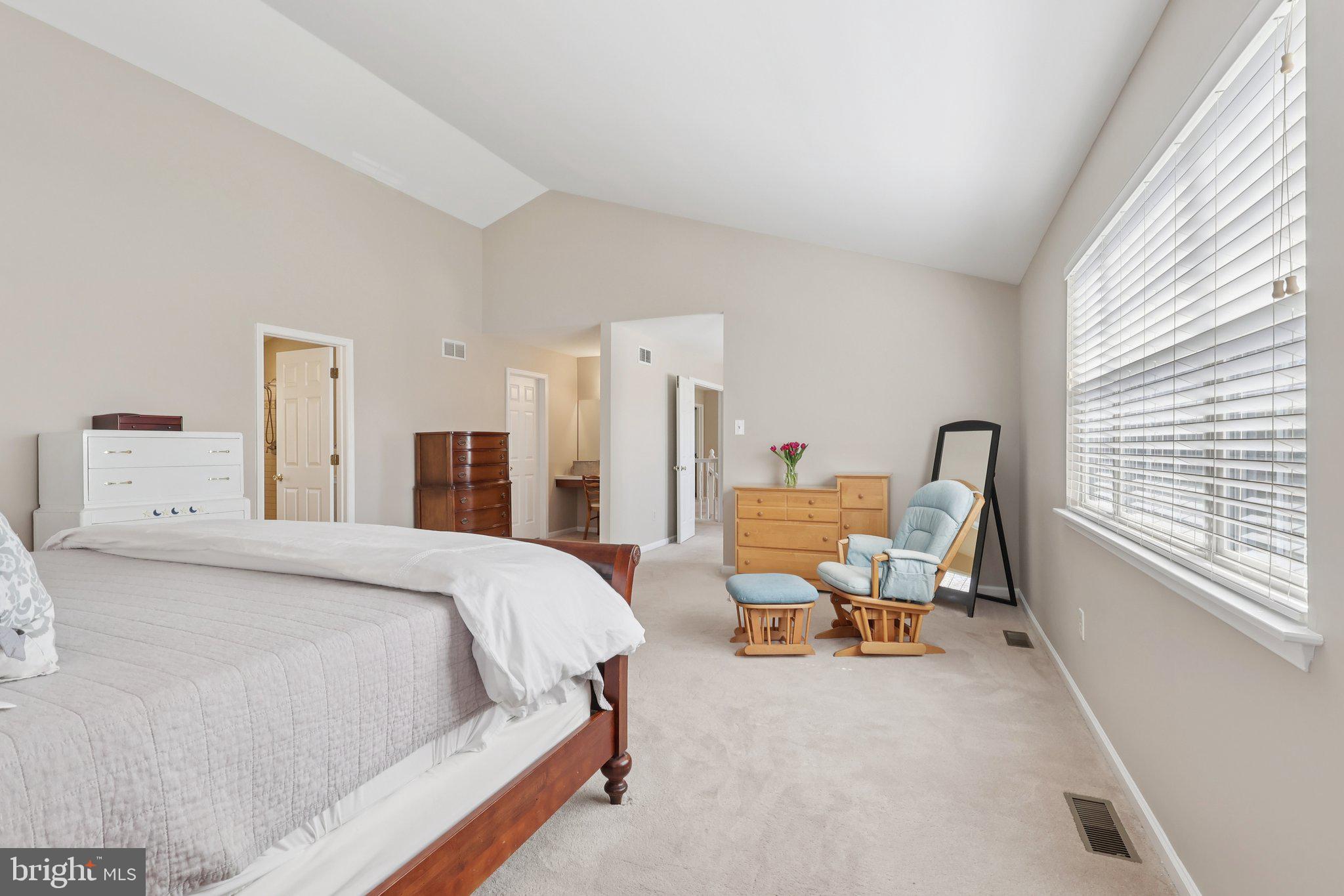 DOYLESTOWN HUNT - Residential