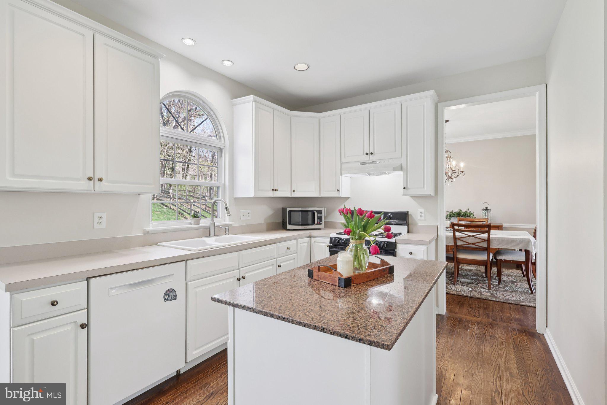 DOYLESTOWN HUNT - Residential