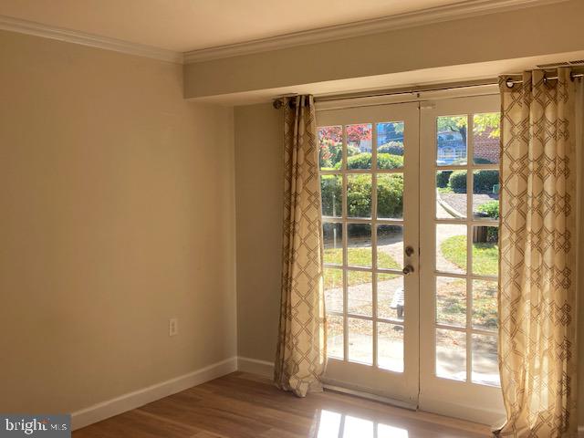 MAYFLOWER SQUARE - Residential