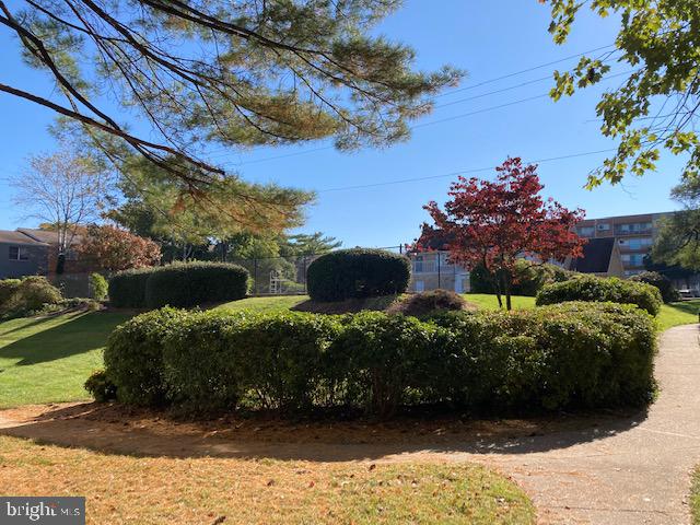 MAYFLOWER SQUARE - Residential