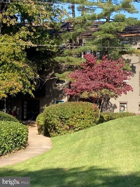 MAYFLOWER SQUARE - Residential