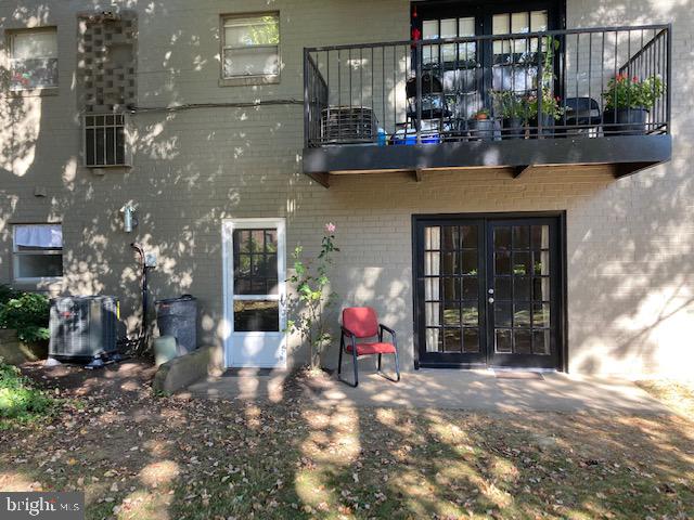 MAYFLOWER SQUARE - Residential