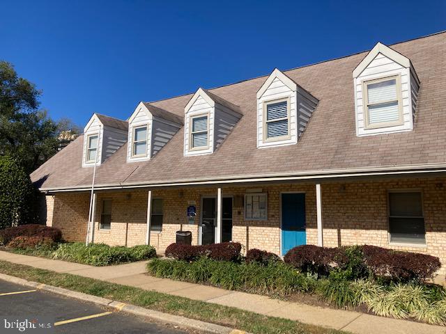 MAYFLOWER SQUARE - Residential