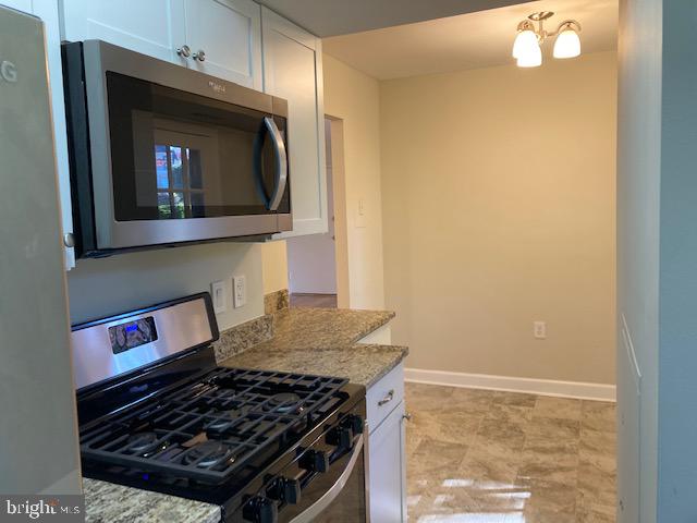 MAYFLOWER SQUARE - Residential