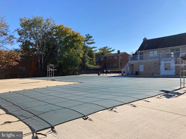 MAYFLOWER SQUARE - Residential