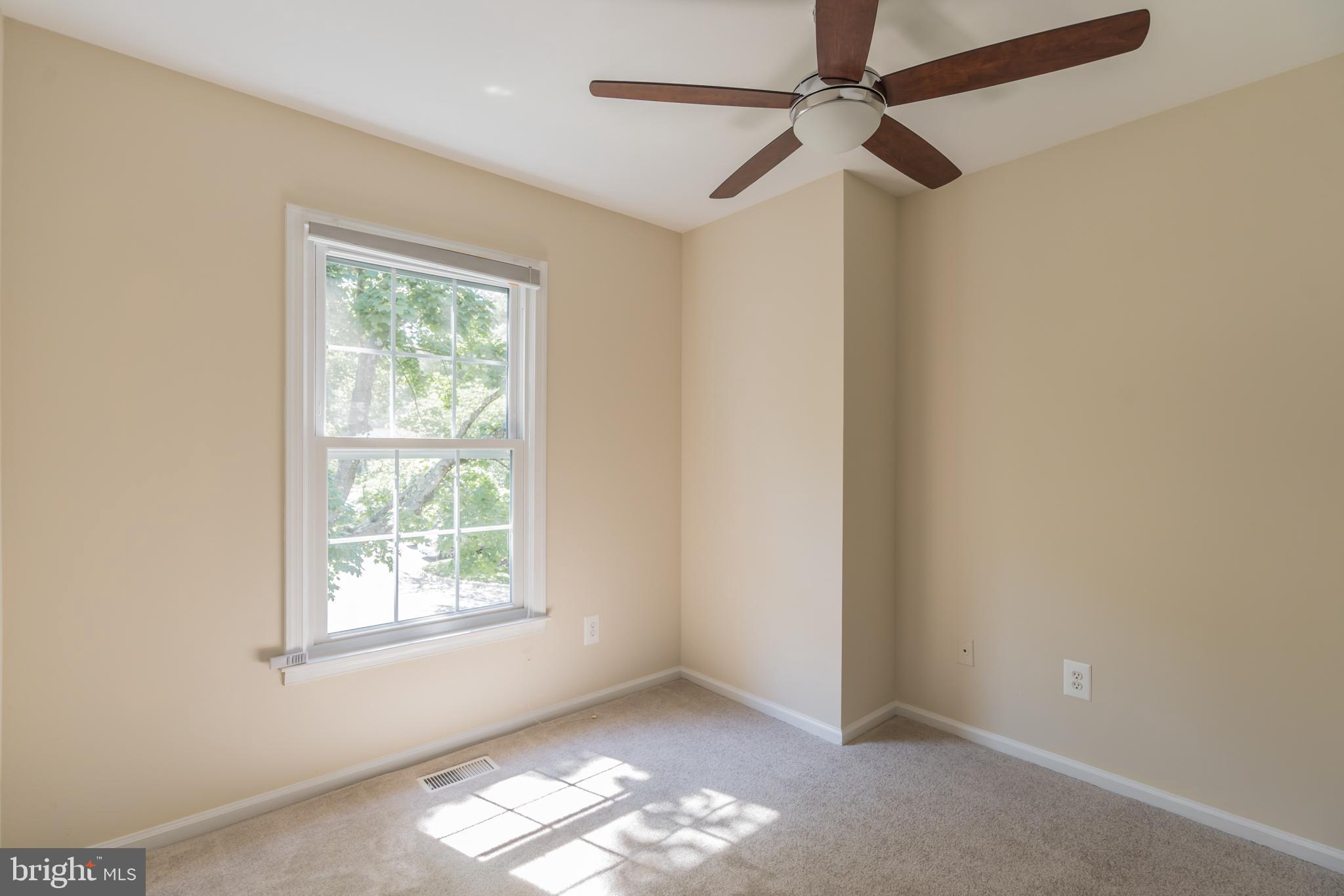 WOODLAND HILLS - Residential