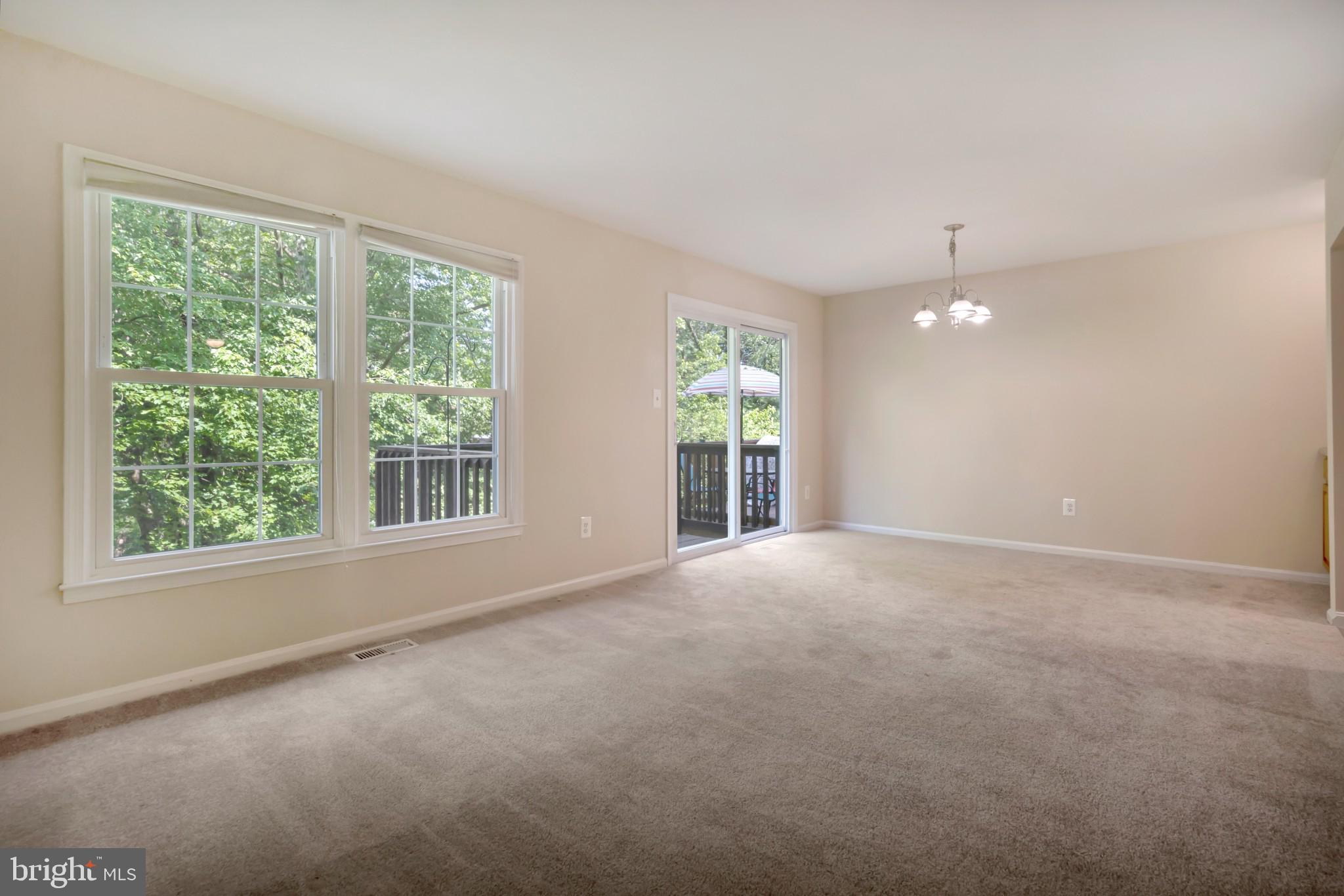 WOODLAND HILLS - Residential