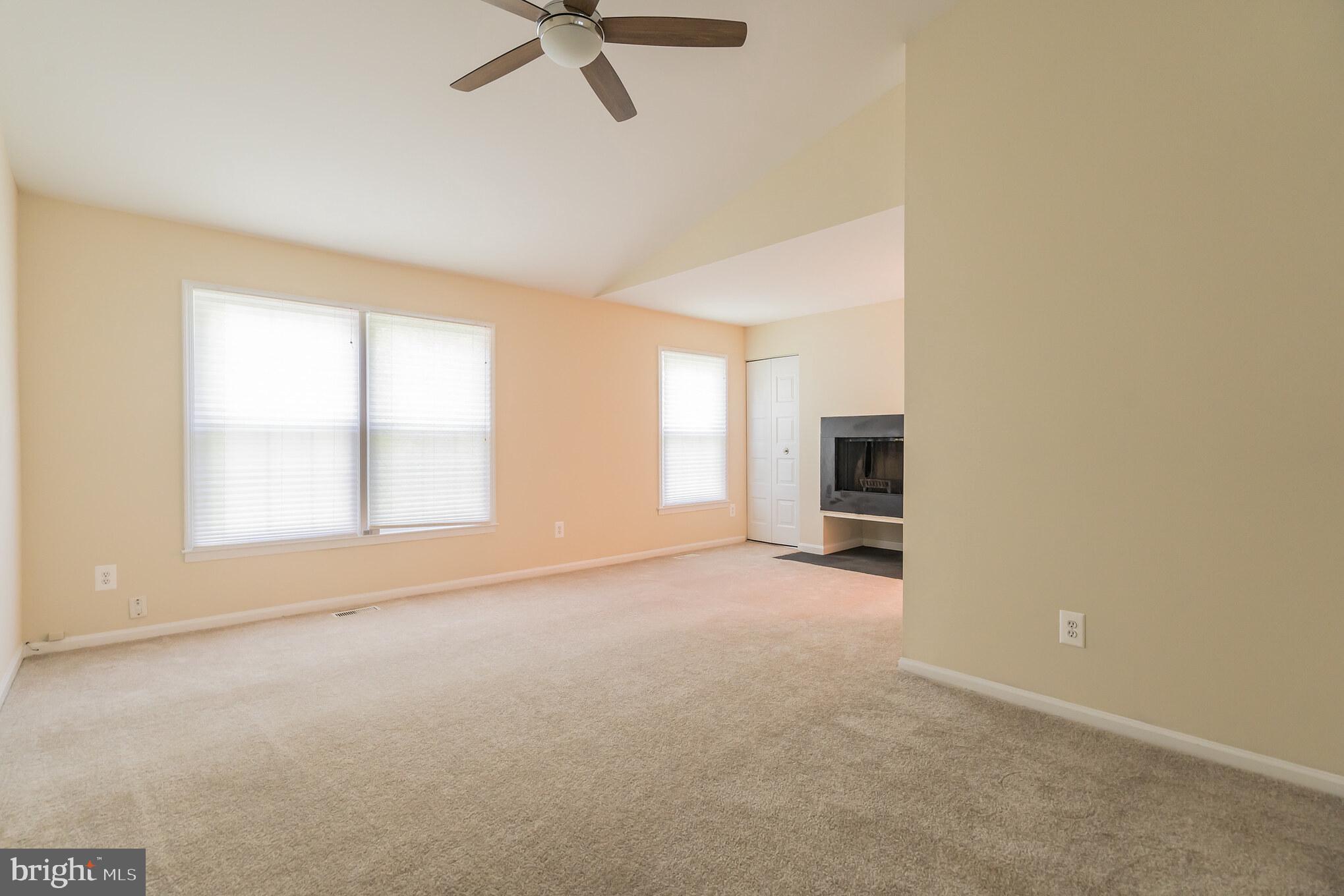 WOODLAND HILLS - Residential