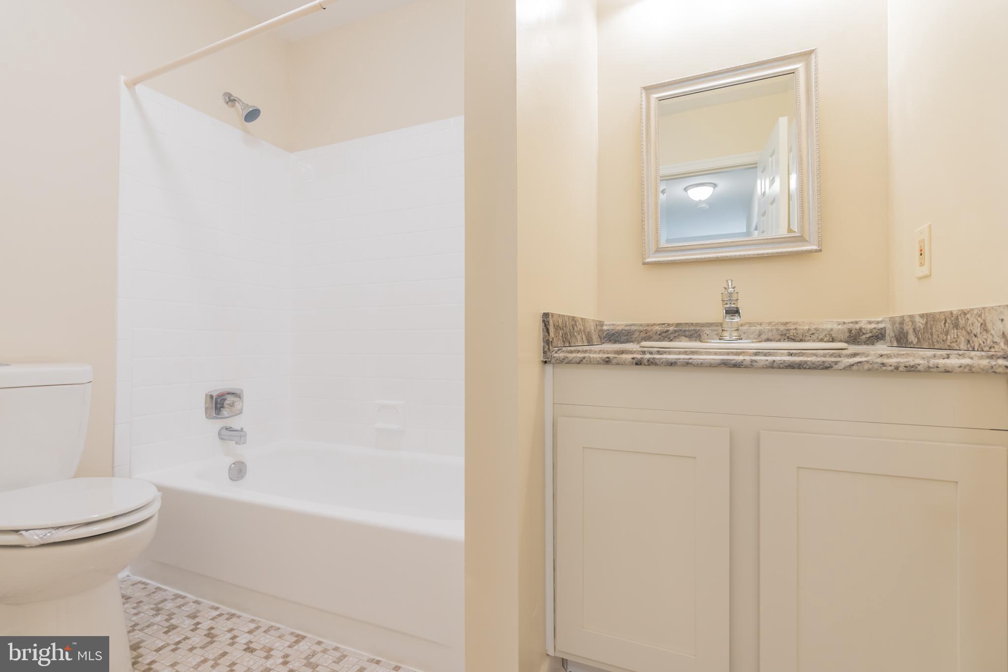 WOODLAND HILLS - Residential