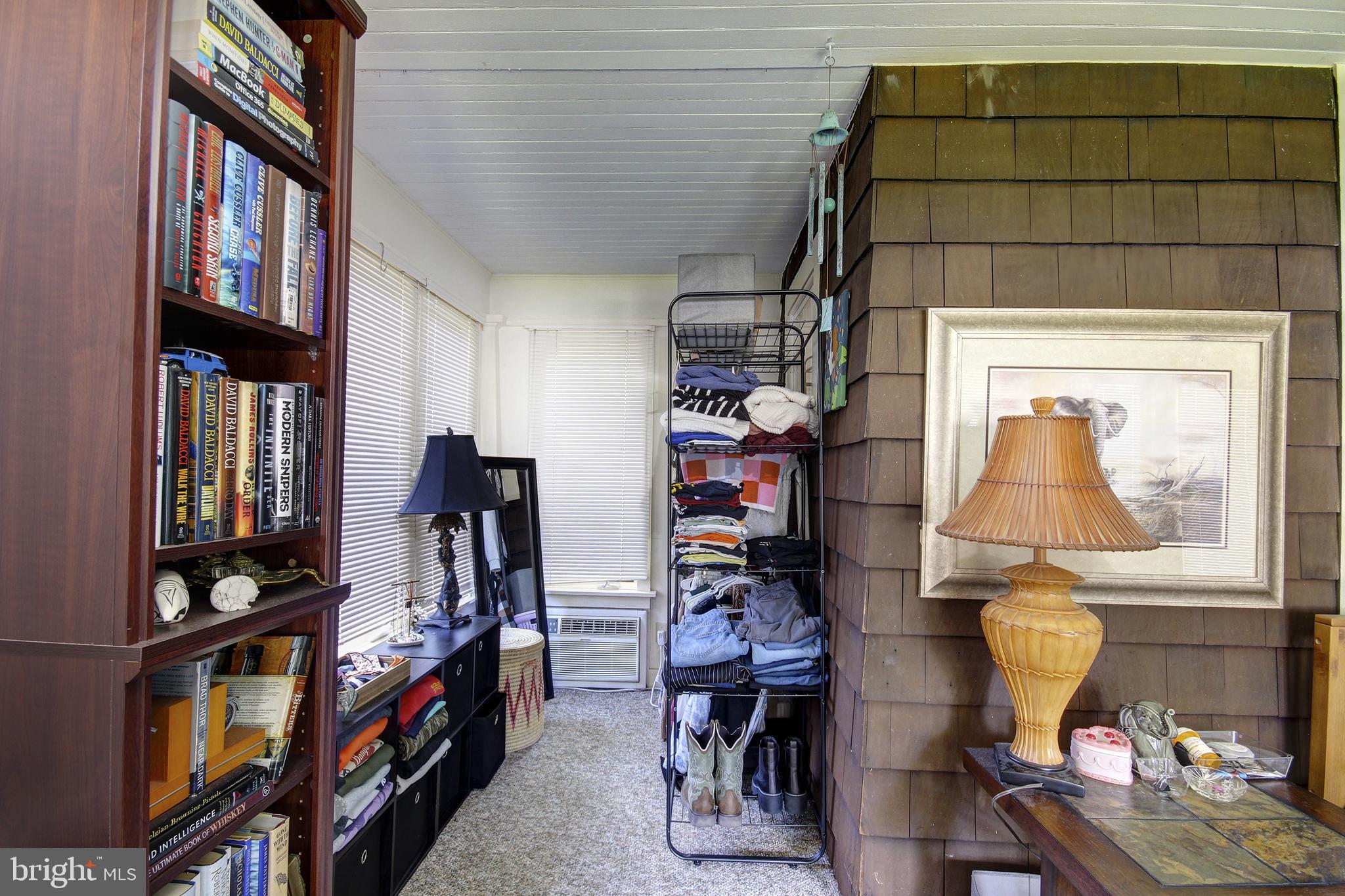 CENTREVILLE - Residential