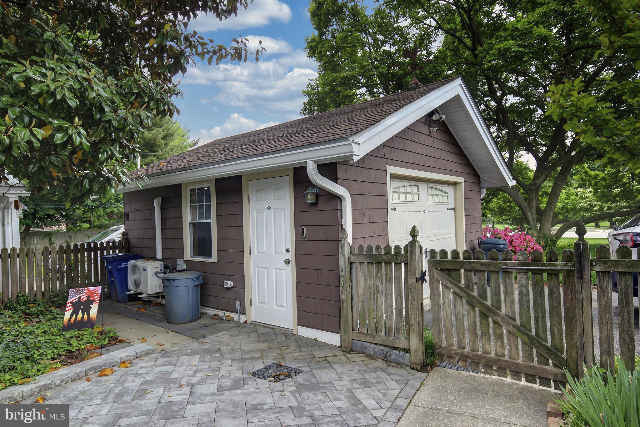 CENTREVILLE - Residential