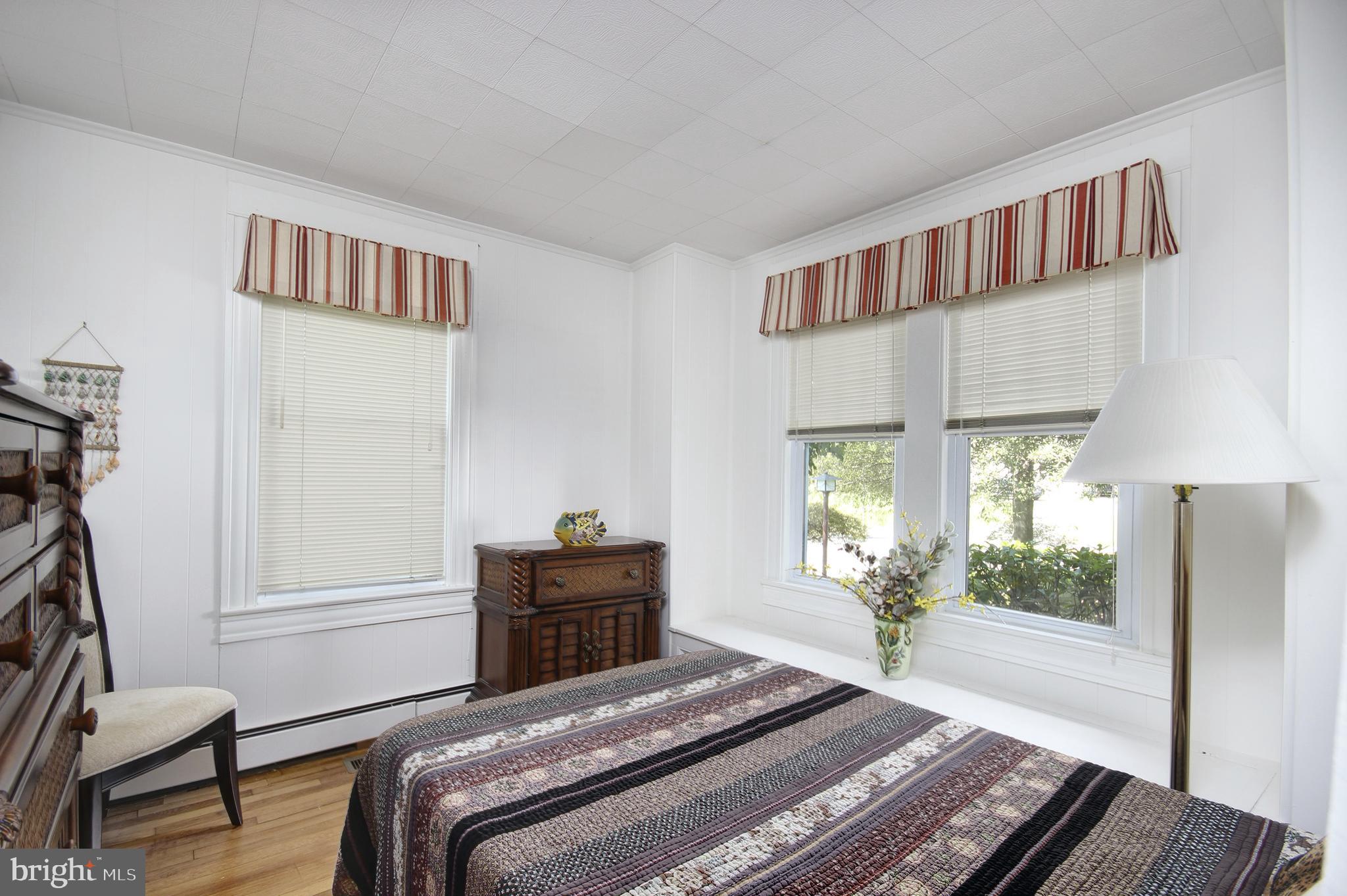 CENTREVILLE - Residential