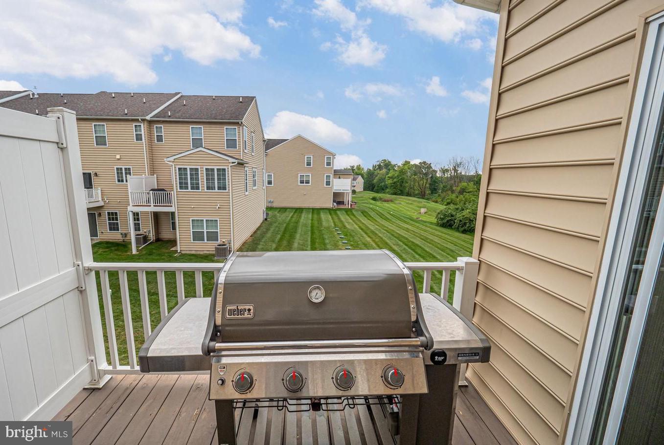 VILL AT COUNTRY VIEW - Residential Lease