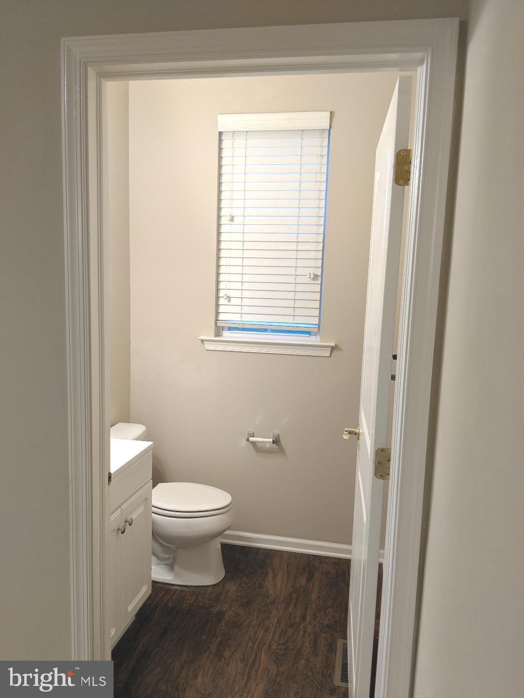 VILL AT COUNTRY VIEW - Residential Lease