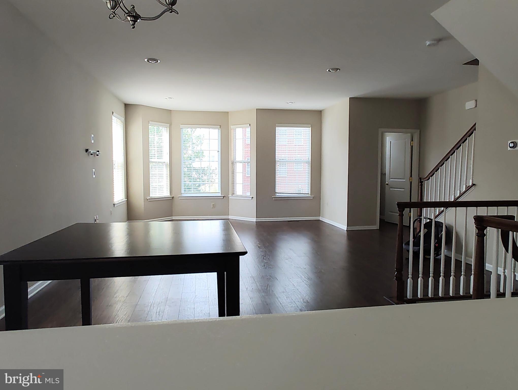 VILL AT COUNTRY VIEW - Residential Lease