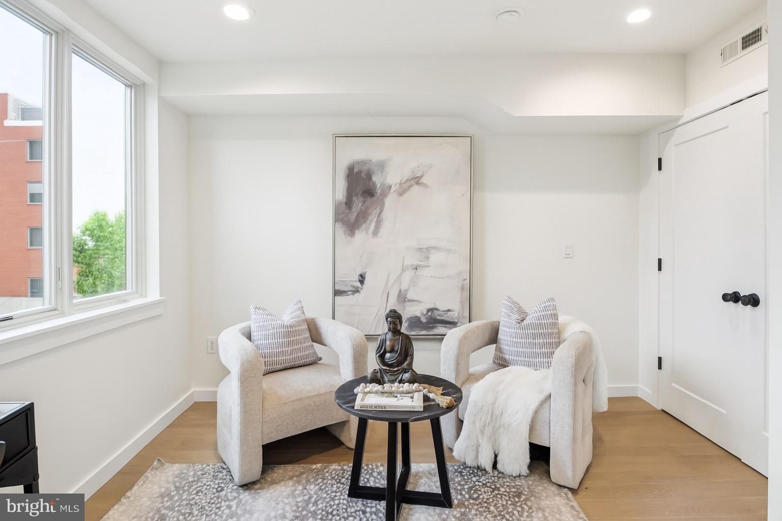 608 BRENNA WALK