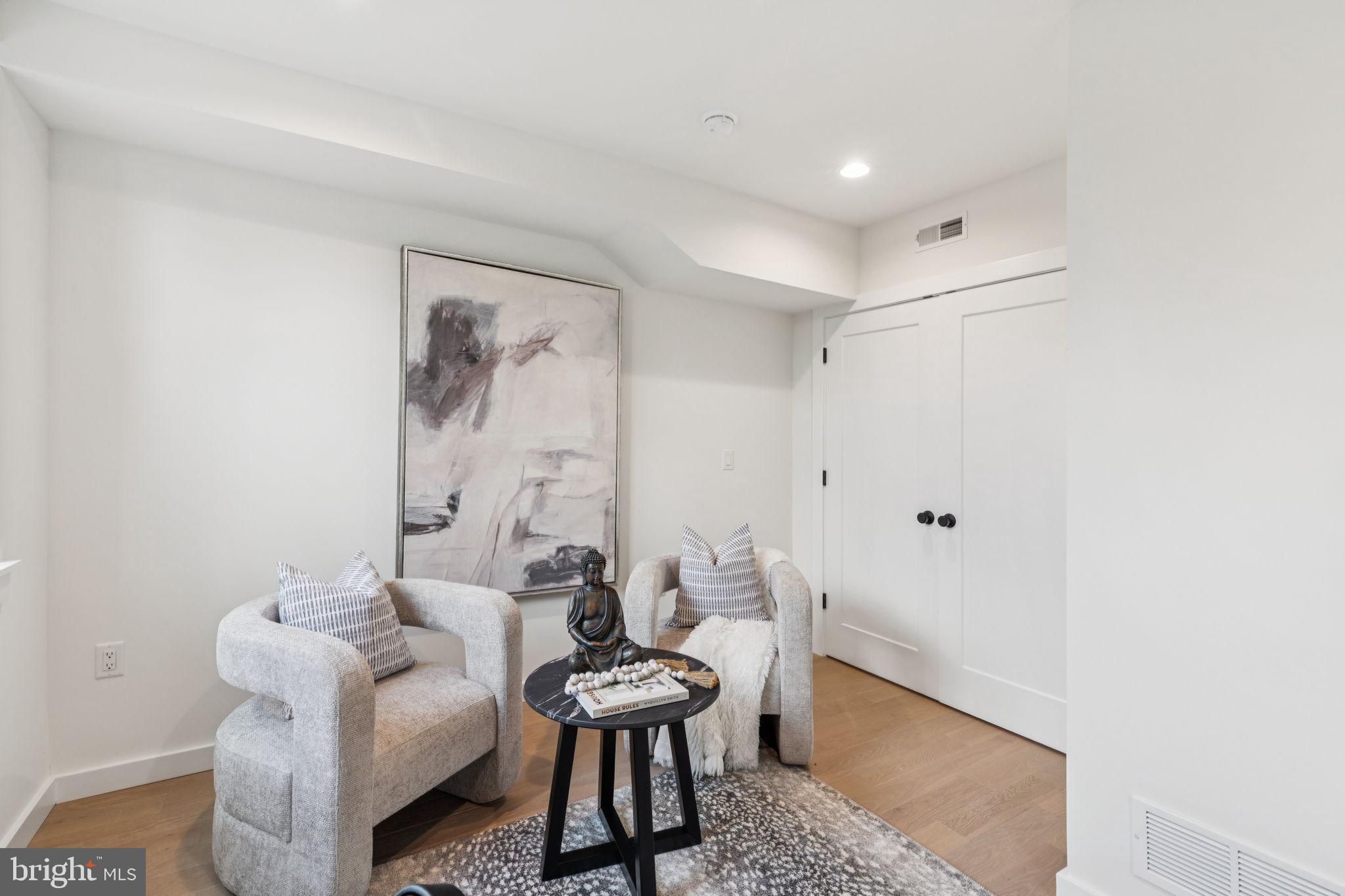 608 BRENNA WALK