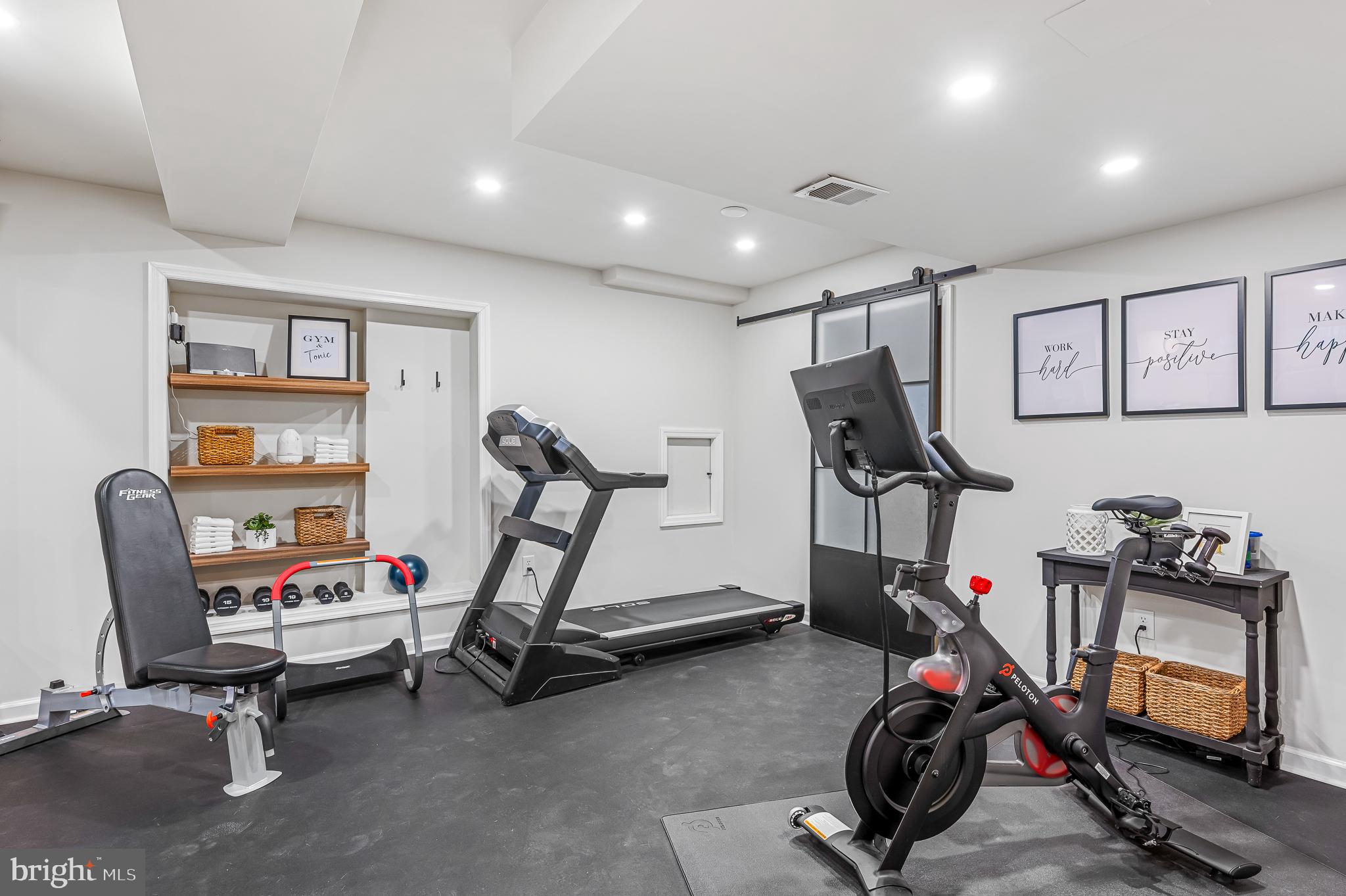 RIDGES AT ASHBURN - Residential