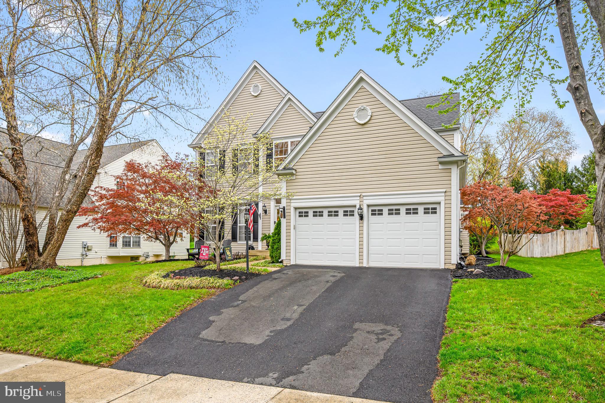 RIDGES AT ASHBURN - Residential