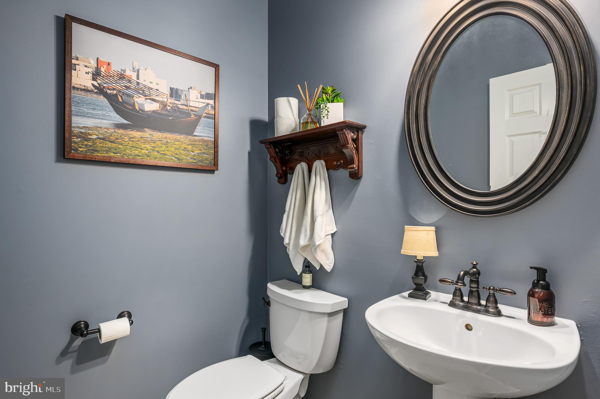 RIDGES AT ASHBURN - Residential